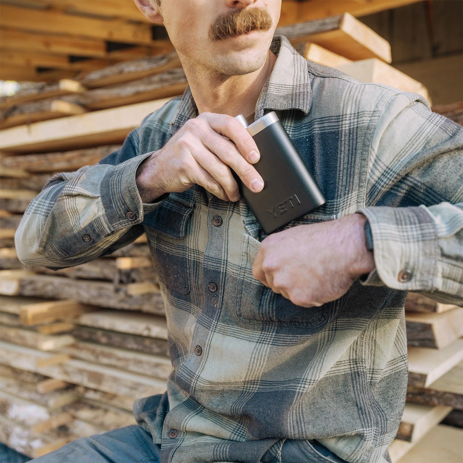 imageYETI 7 oz Flask and FunnelStainless