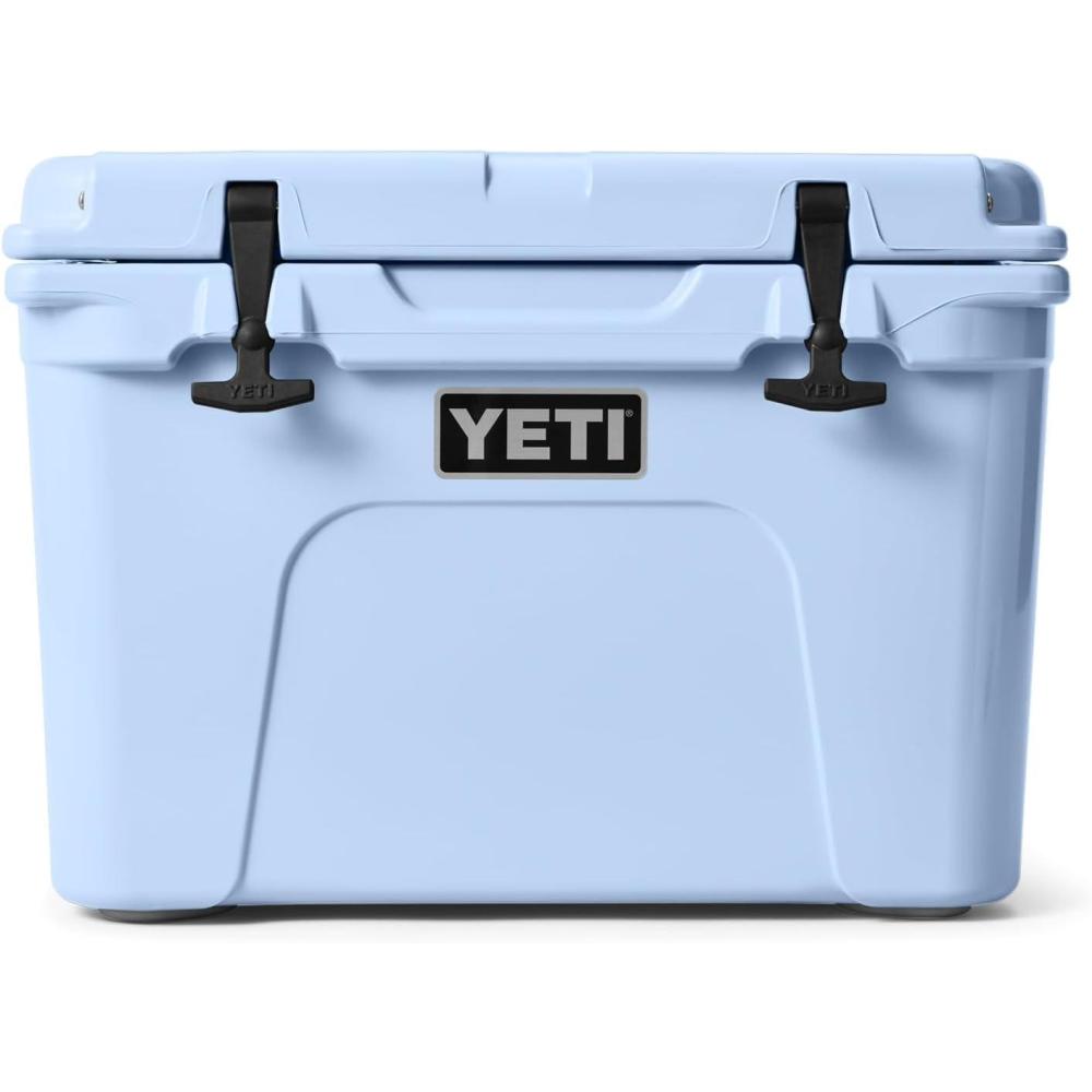 imageYETI Tundra 35 CoolerBig Sky Blue