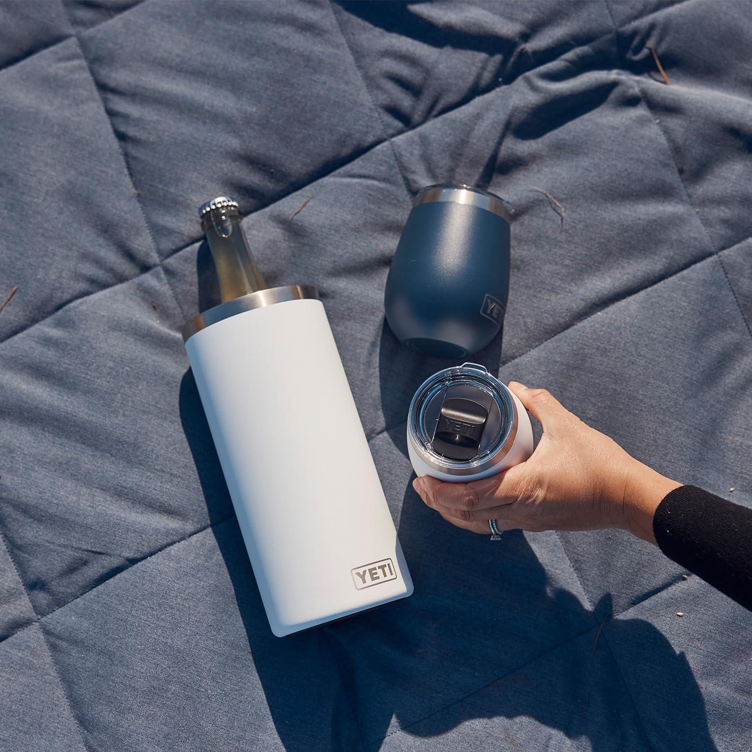 imageYETI Lowlands Blanket MultiUse Blanket with Travel BagNordic Purple