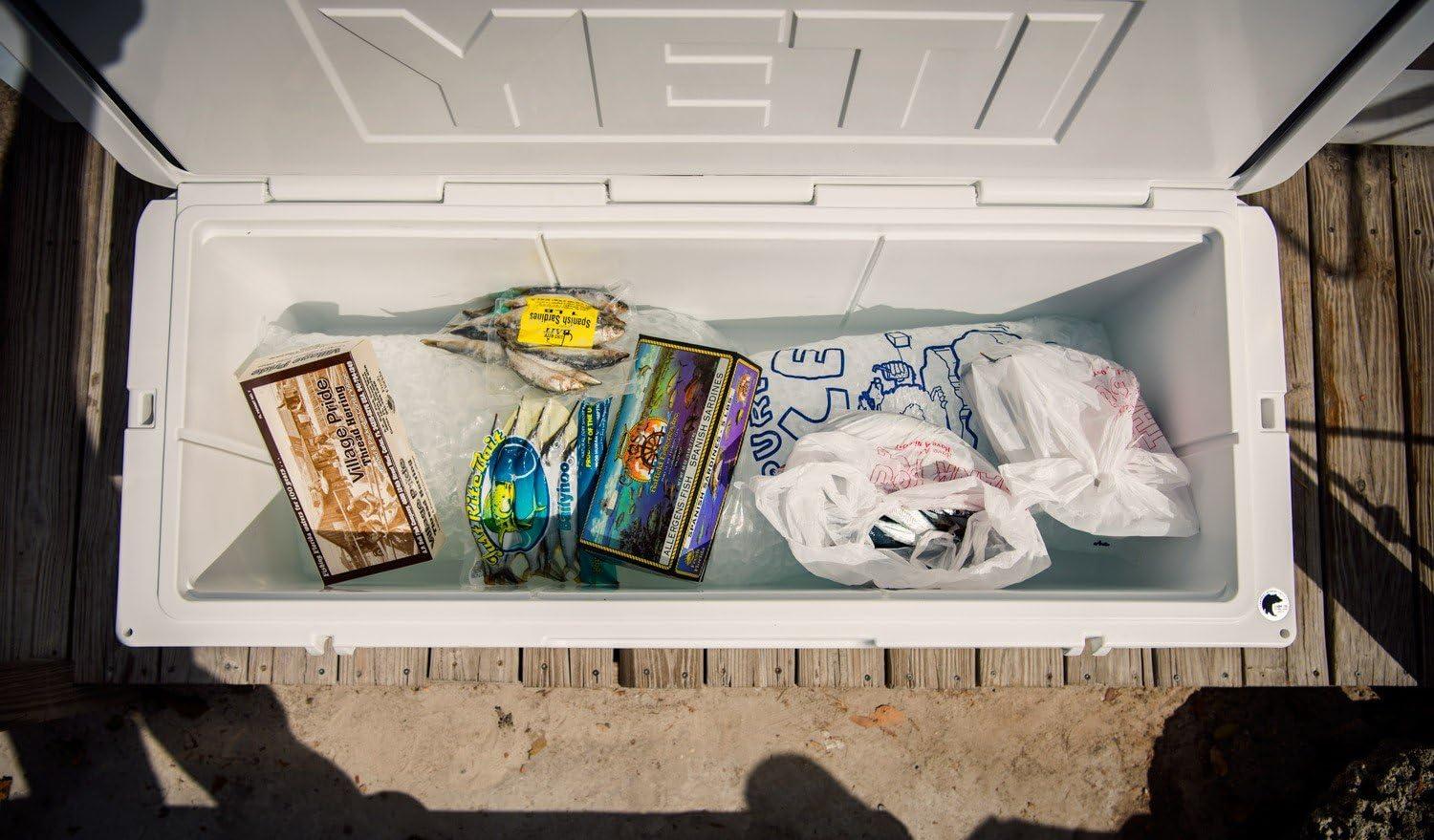 imageYETI Tundra 250 Cooler White